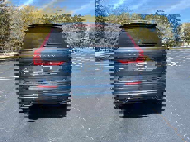 New 2026 Volvo XC60 B5 Plus w/ Protection Package Premier AWD/4WD image 7