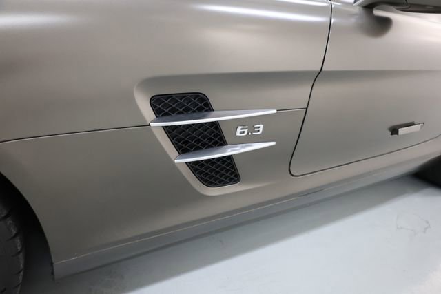 Used 2012 Mercedes-Benz SLS AMG Coupe image 71