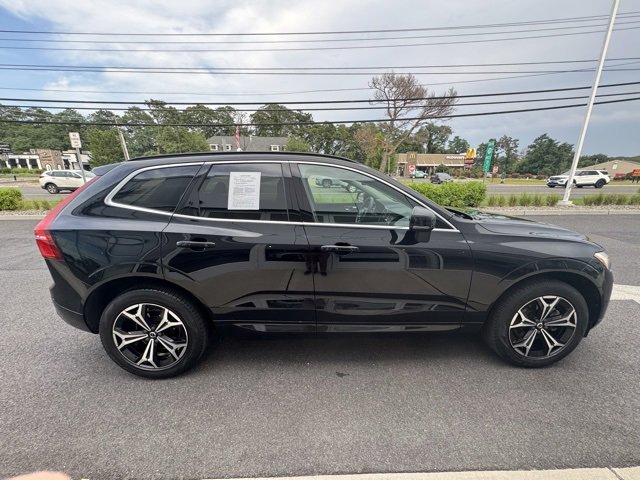 Certified 2022 Volvo XC60 B5 Momentum w/ Advanced Package image 6