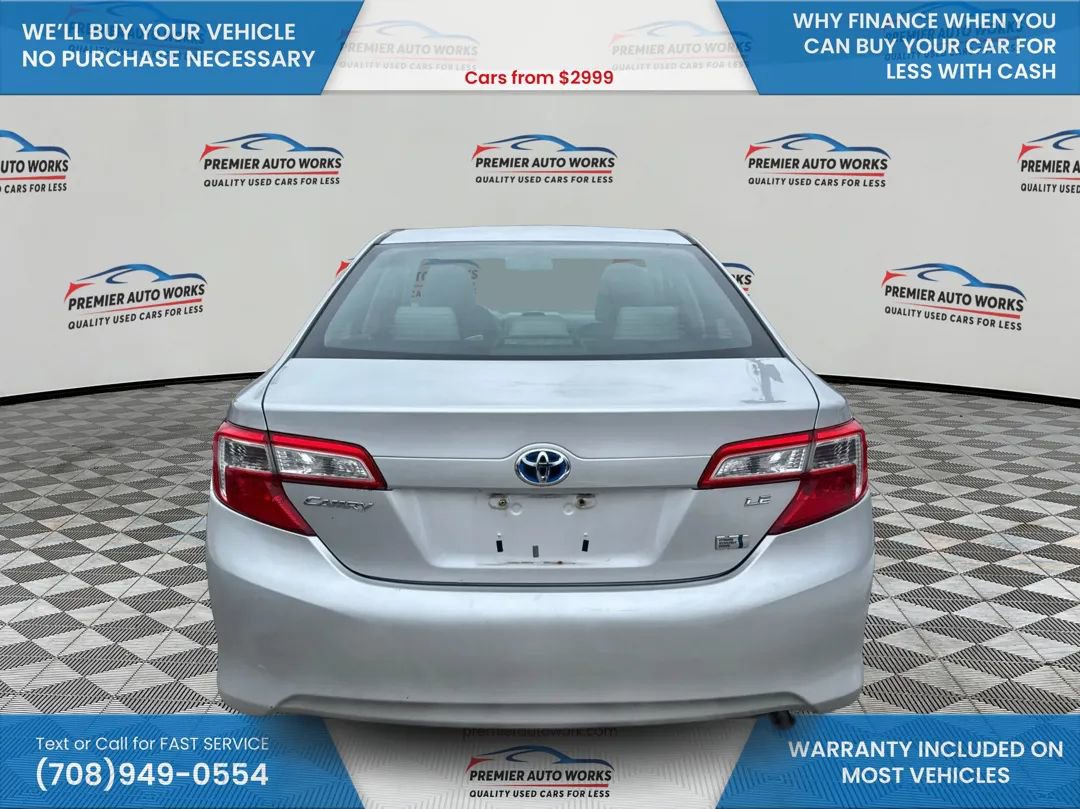 Used 2012 Toyota Camry LE image 5