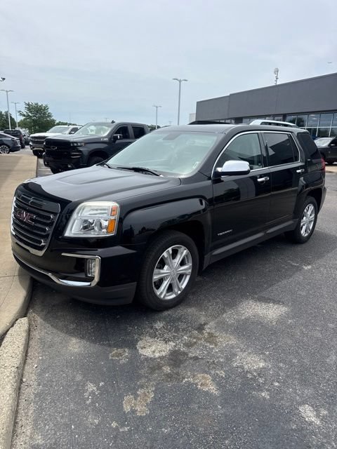 Used 2017 GMC Terrain SLT w/ Open Road Package FWD image 1