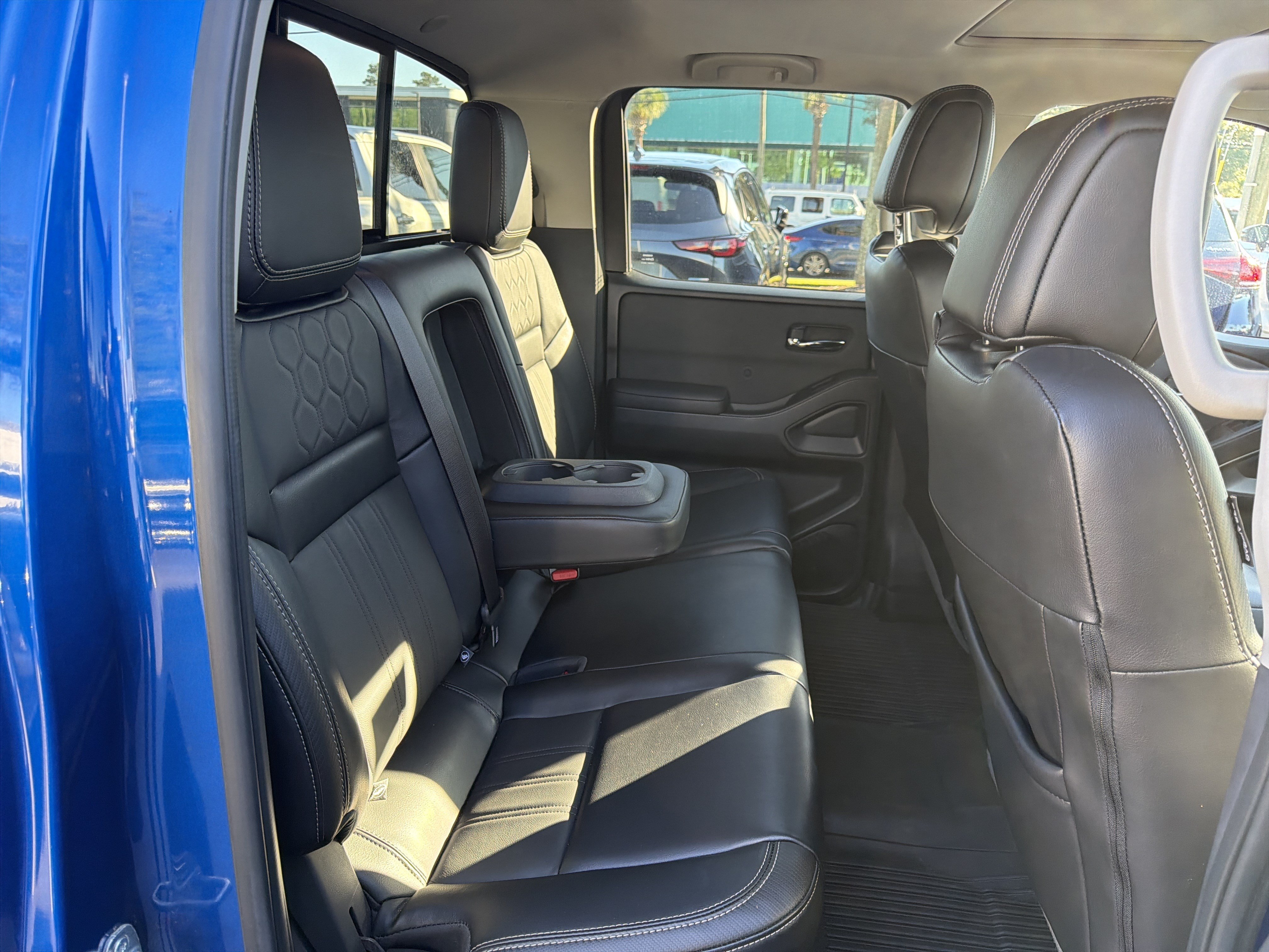 Used 2024 Nissan Frontier SL w/ Technology Package RWD image 6