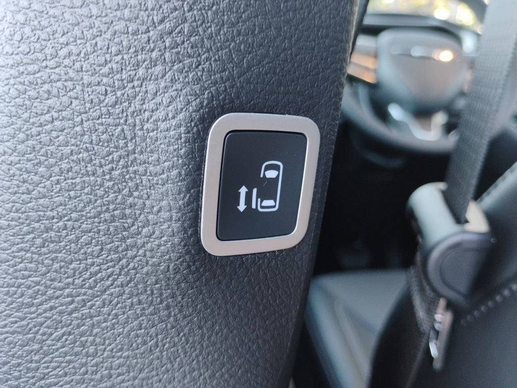New 2026 Chrysler Pacifica Select image 19