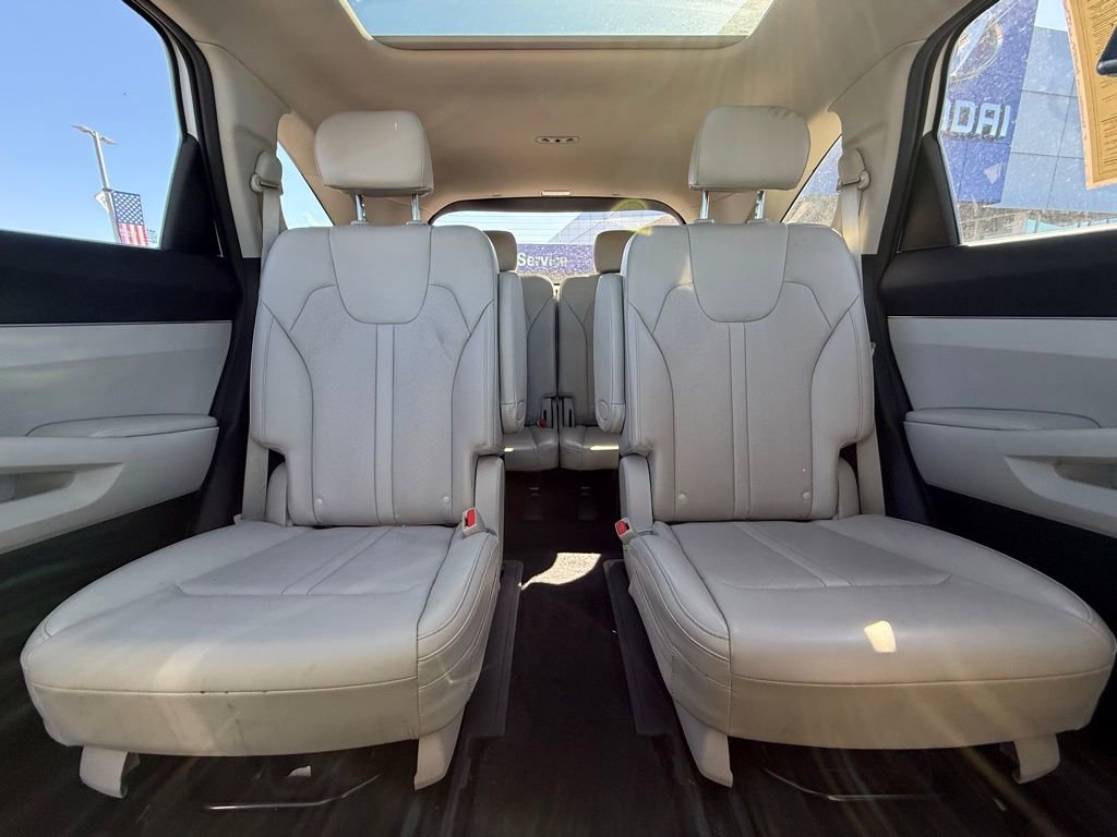 Used 2022 Kia Sorento EX w/ Panoramic Sunroof Package image 30