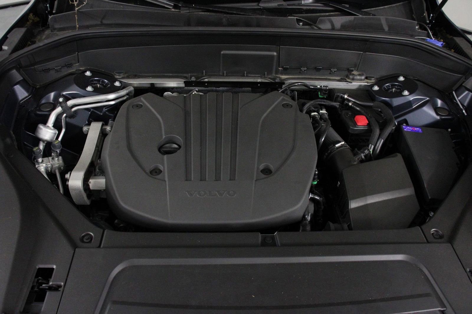 New 2025 Volvo XC90 B5 Core w/ Protection Package Premier image 12