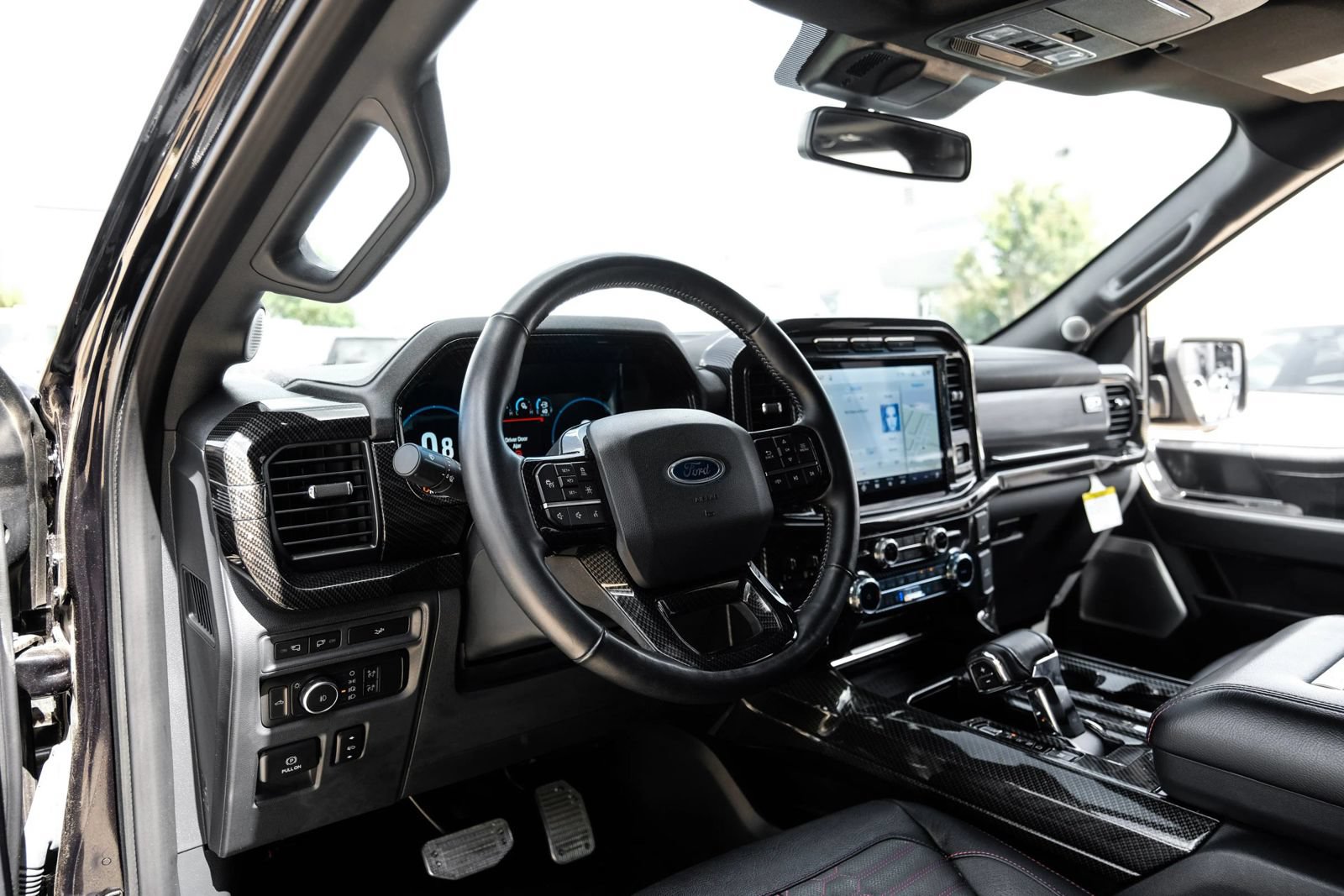 Used 2022 Ford F150 Lariat w/ Equipment Group 502A High AWD/4WD image 2