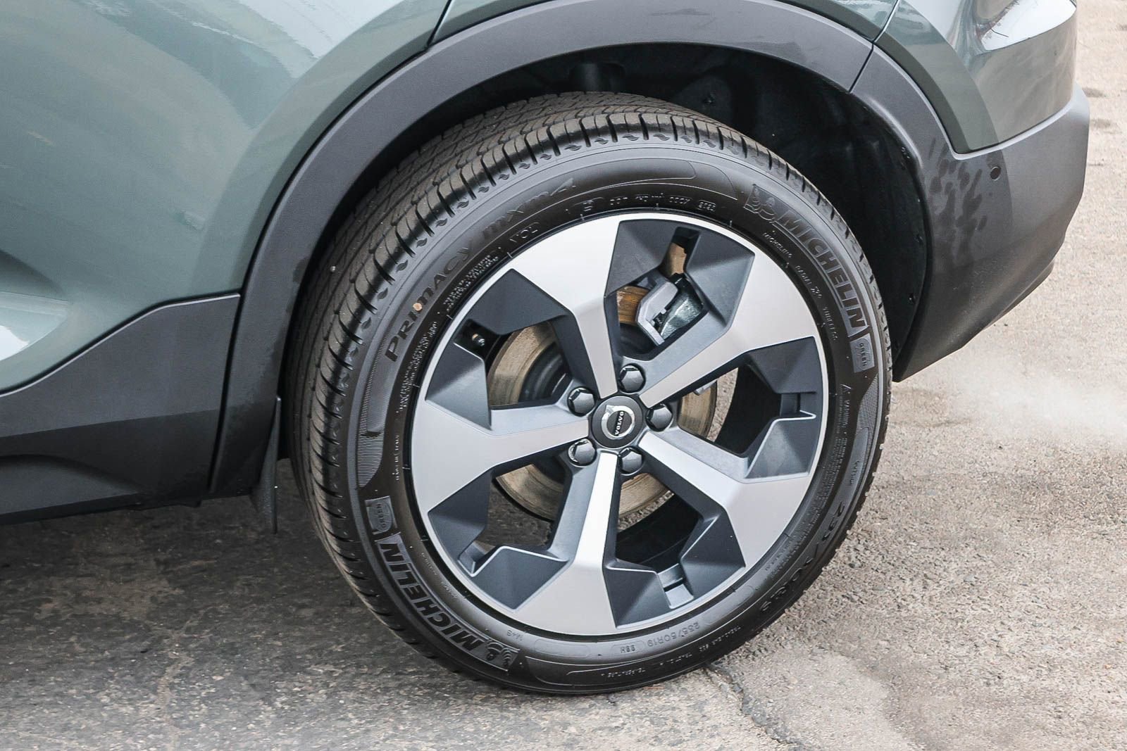 New 2026 Volvo XC40 B5 Plus w/ Protection Package Premier image 10