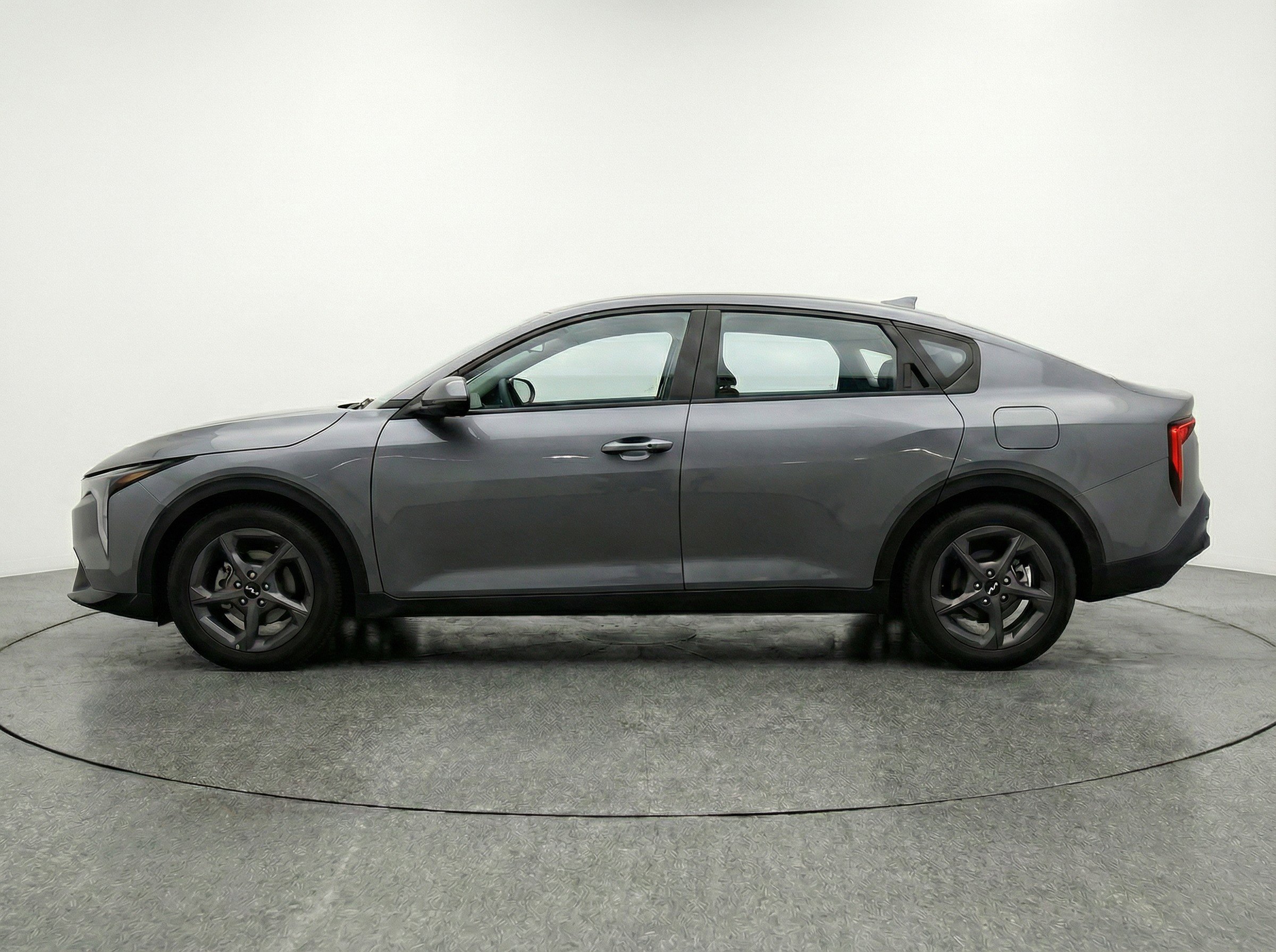 Used 2025 Kia K4 FWD image 5