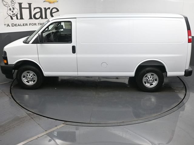 New 2026 Chevrolet Express 2500 w/ Driver Convenience Package RWD image 21