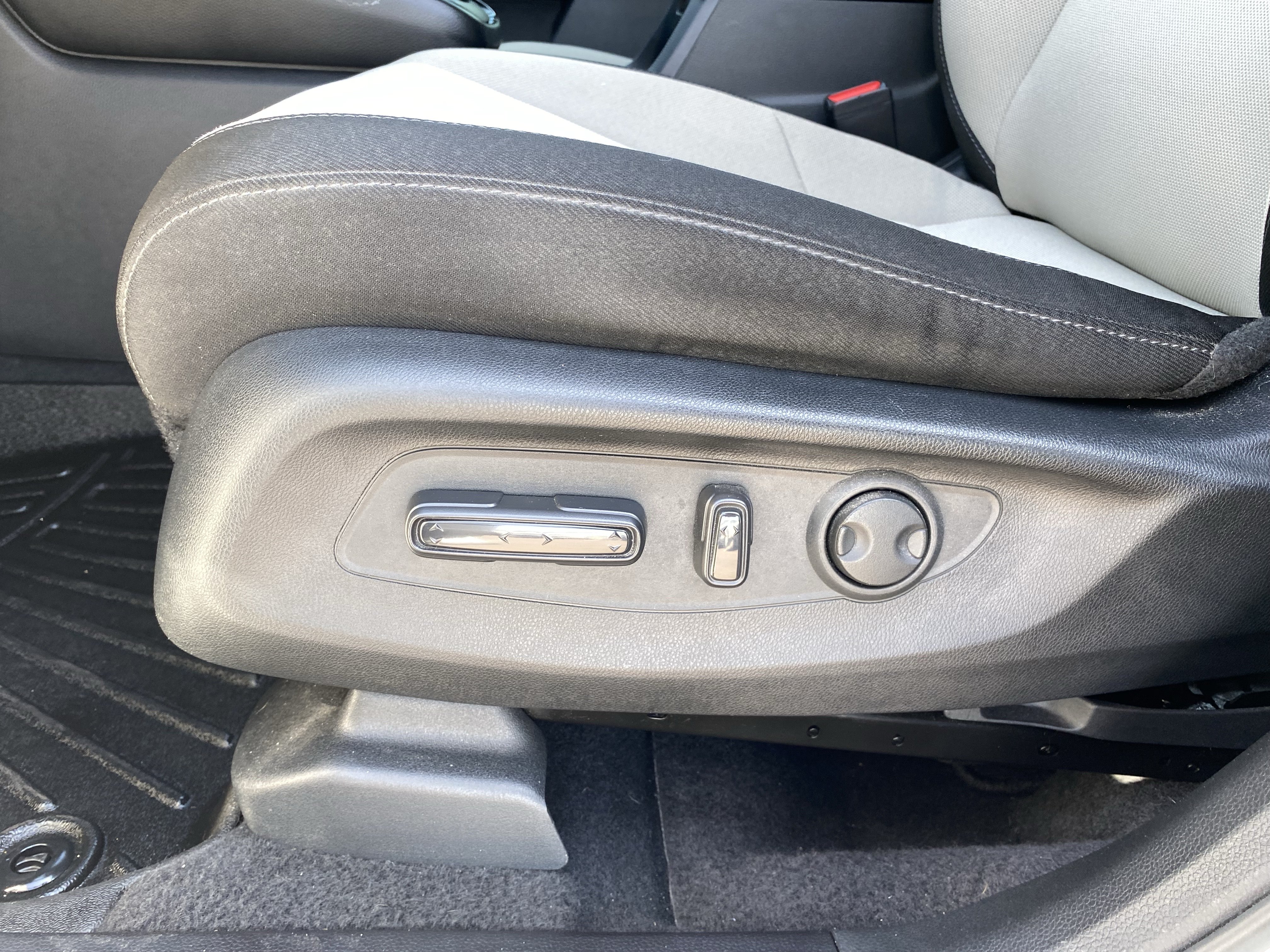 Used 2023 Honda CR-V EX image 21