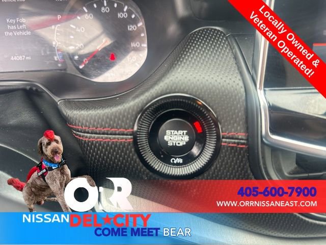 Used 2025 Jeep Compass Trailhawk image 29