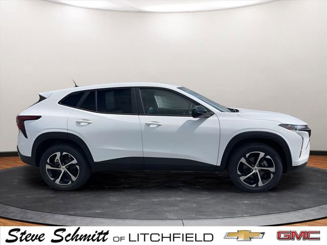 Used 2025 Chevrolet Trax RS w/ Driver Confidence Package image 9