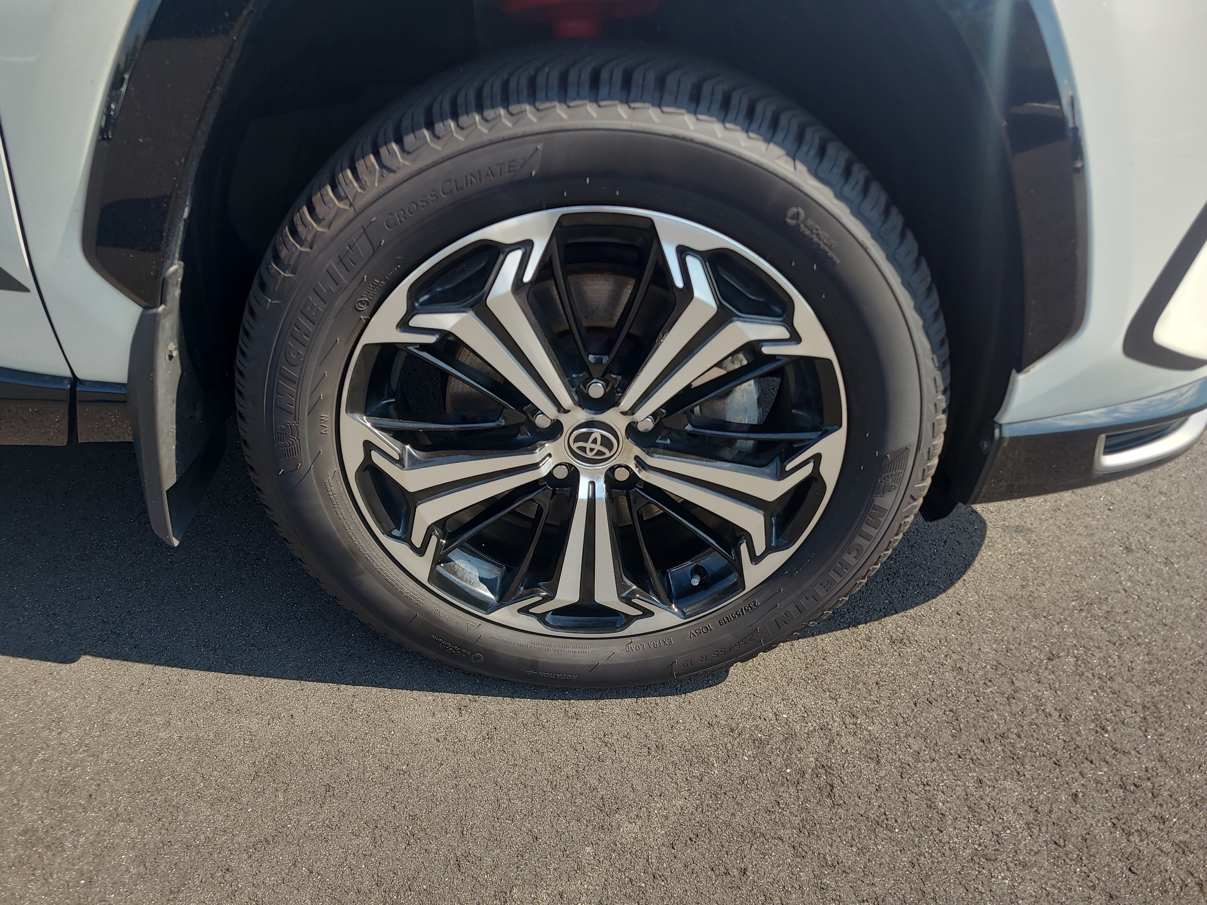 Certified 2022 Toyota RAV4 XSE w/ Premium Package AWD/4WD image 12