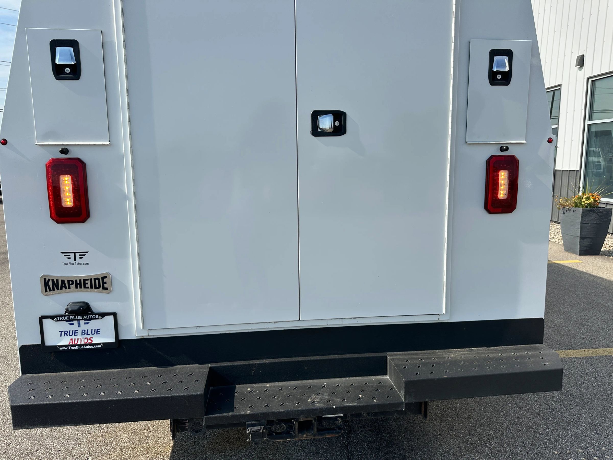 Used 2024 Ford E-450 and Econoline 450 Super Duty w/ Power Windows & Locks Group image 33