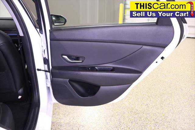 Used 2022 Hyundai Elantra Limited FWD image 36