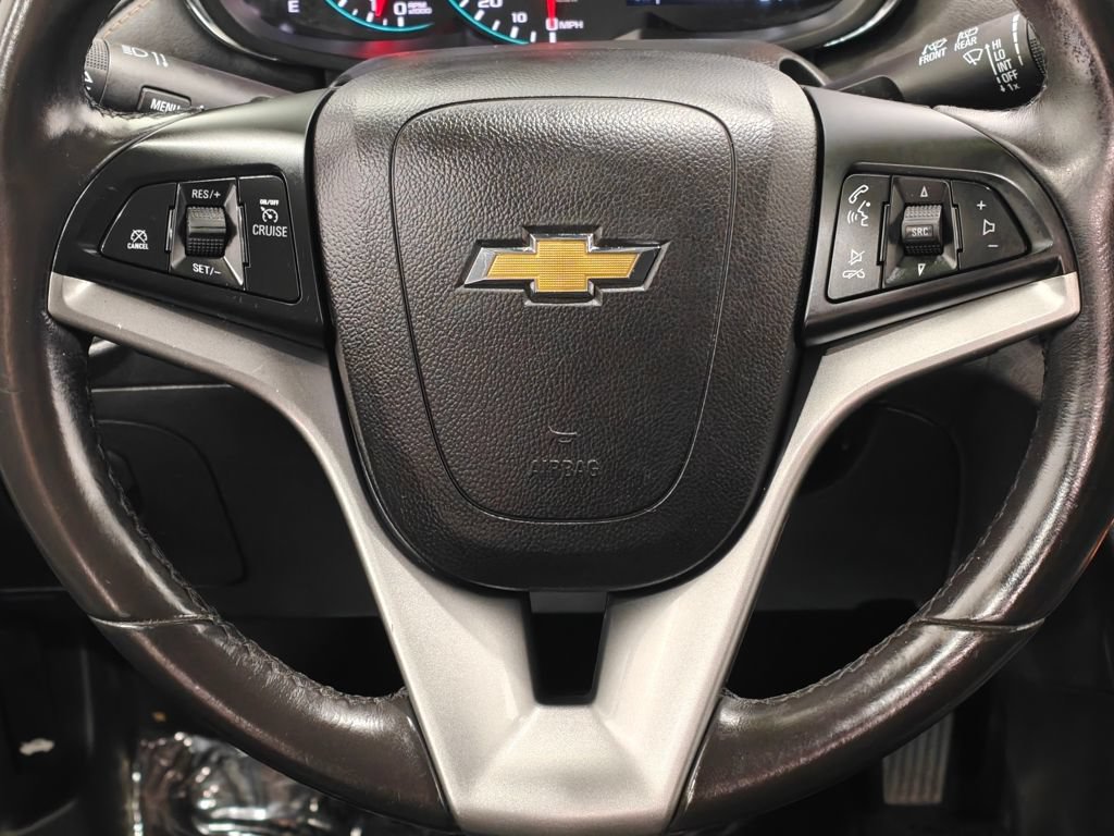 Used 2022 Chevrolet Trax LT w/ Driver Confidence Package AWD/4WD image 5