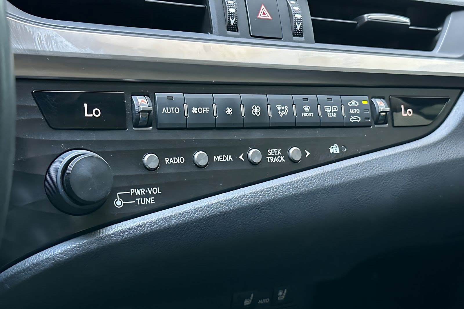 Certified 2020 Lexus ES 350 w/ Premium Package FWD image 26