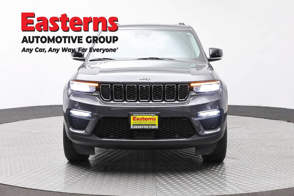 Used 2022 Jeep Grand Cherokee Limited 4xe w/ Luxury Tech Group II AWD/4WD image 2