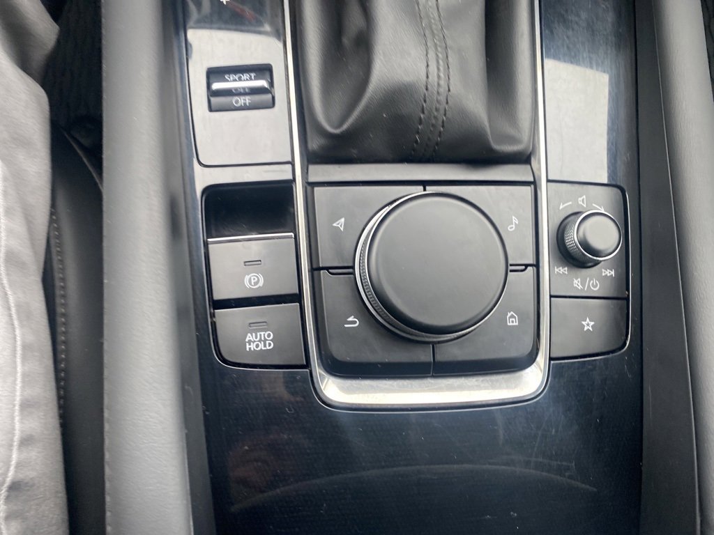 Used 2019 MAZDA MAZDA3 Hatchback image 12