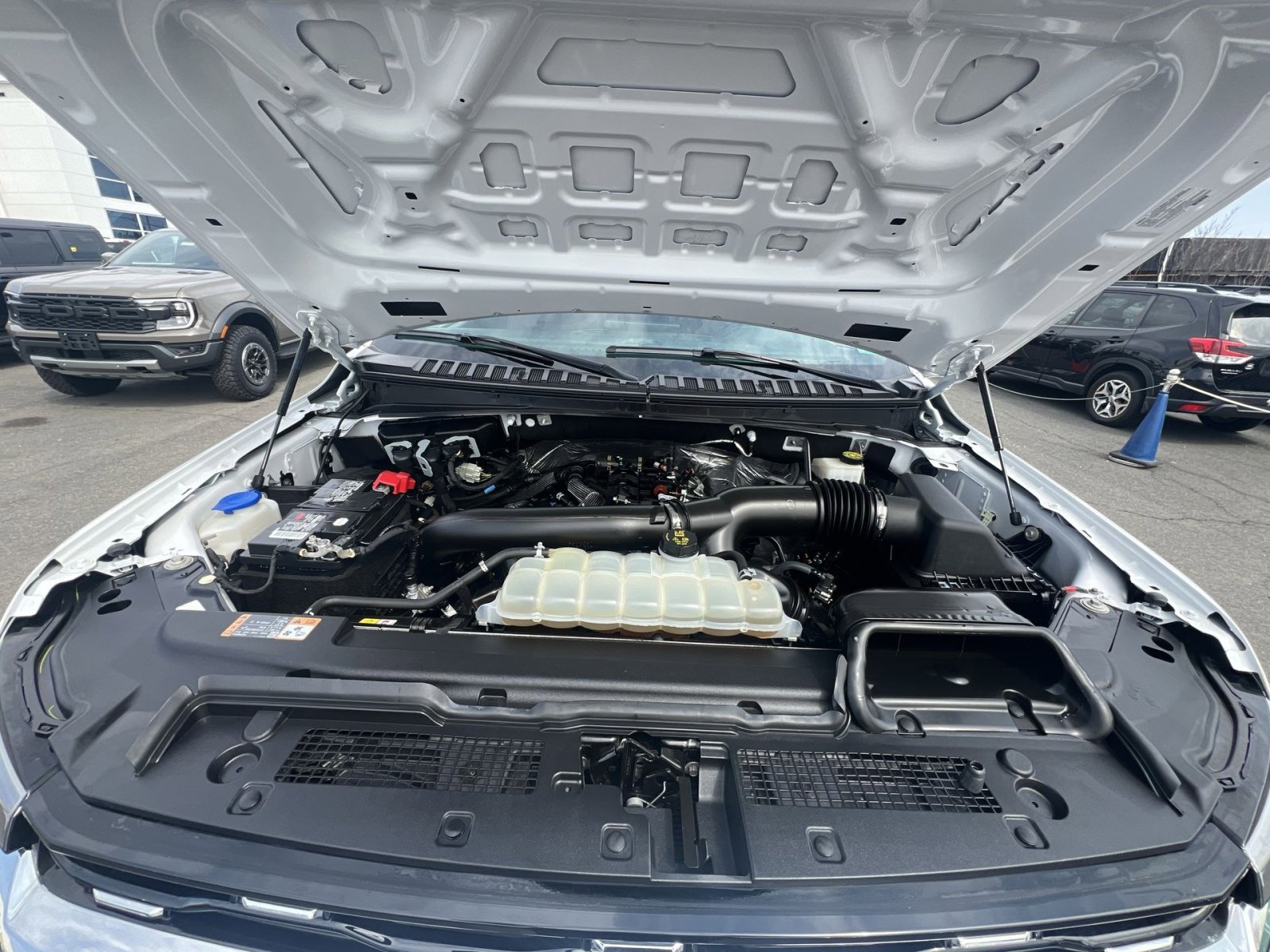 Certified 2023 Ford Expedition Limited image 29