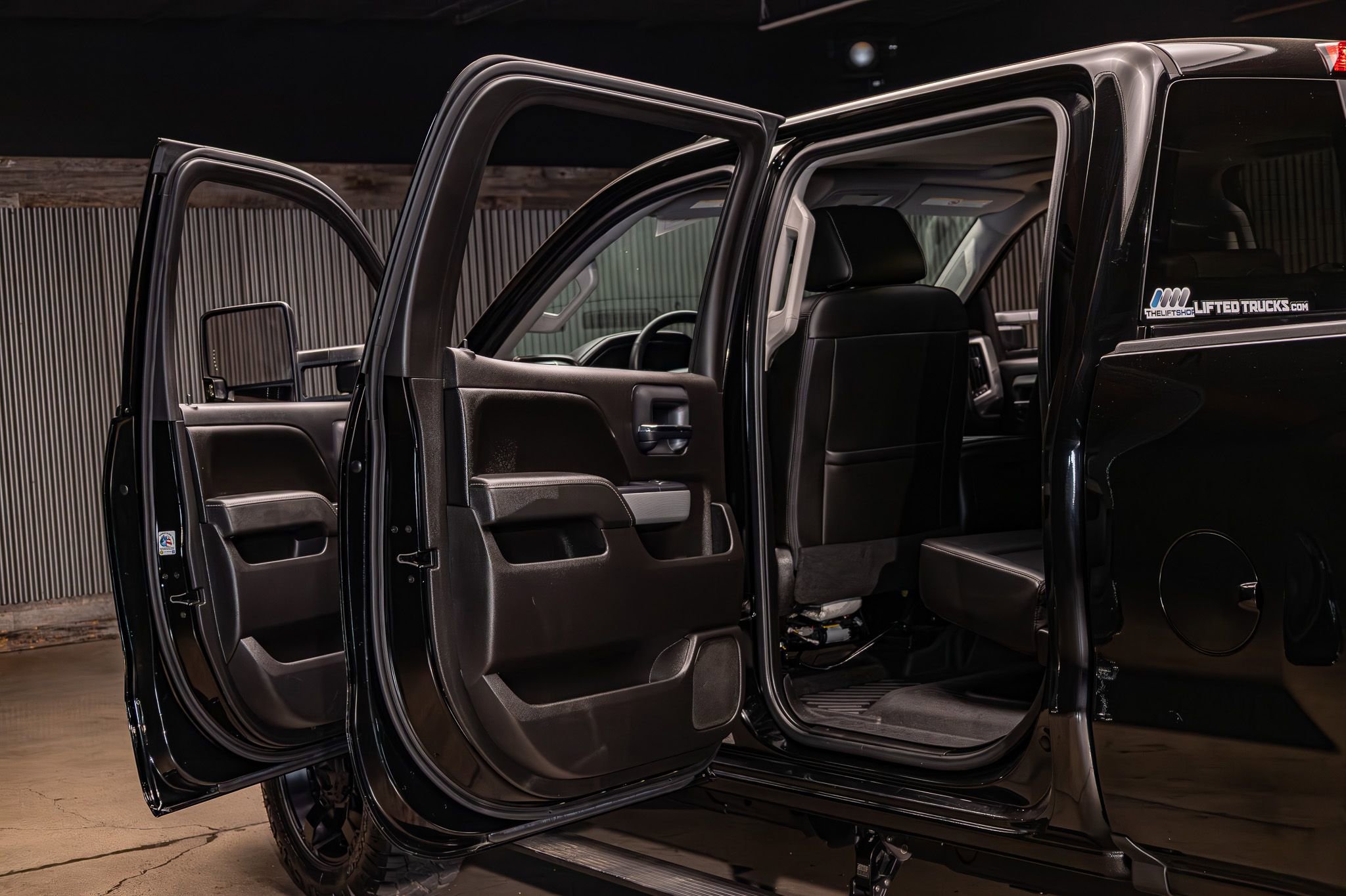 Used 2016 Chevrolet Silverado 2500 LTZ w/ Duramax Plus Package image 26