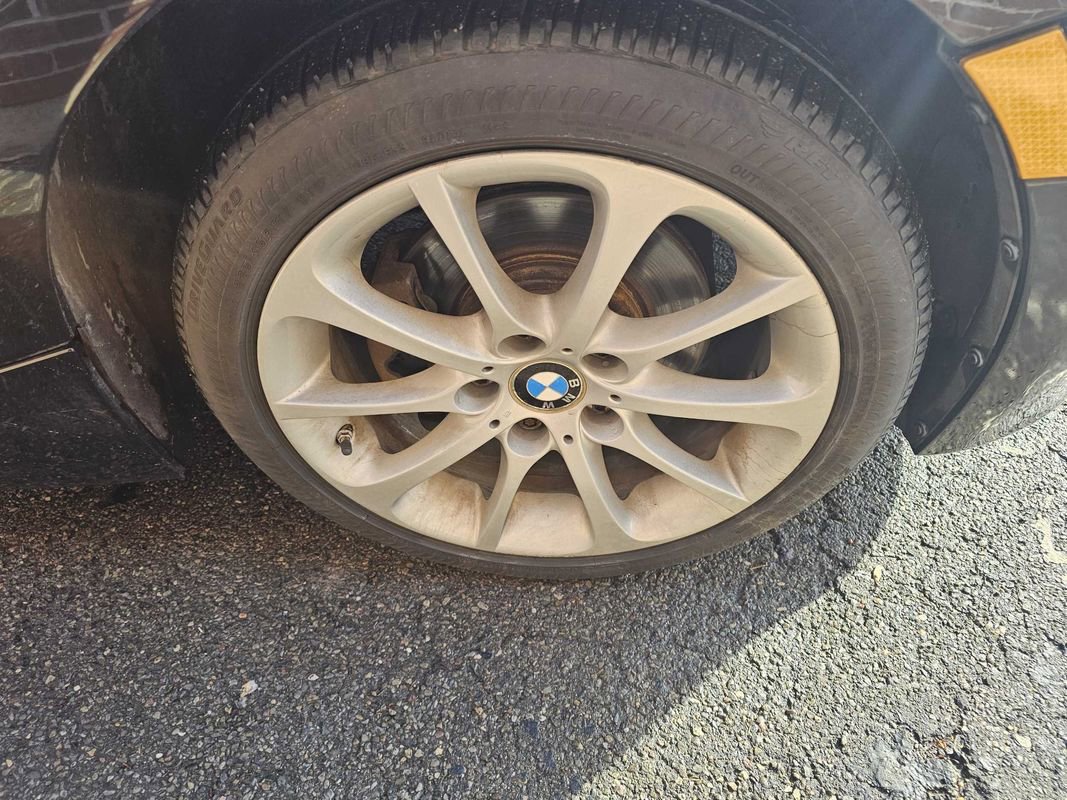 Used 2007 BMW Z4 3.0i image 9