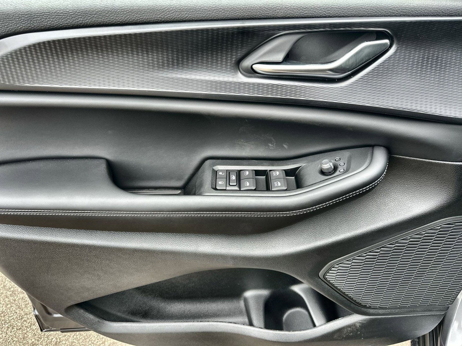 New 2025 Jeep Grand Cherokee Laredo X w/ Luxury Tech Group I image 15