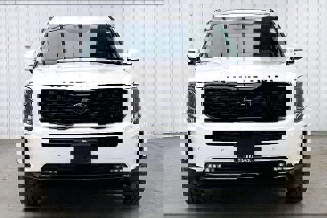 Used 2021 Kia Telluride SX w/ SX Prestige Package image 3