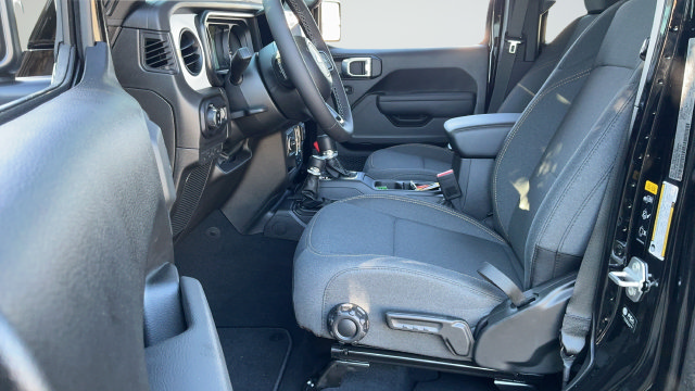 New 2026 Jeep Gladiator Sport AWD/4WD image 20