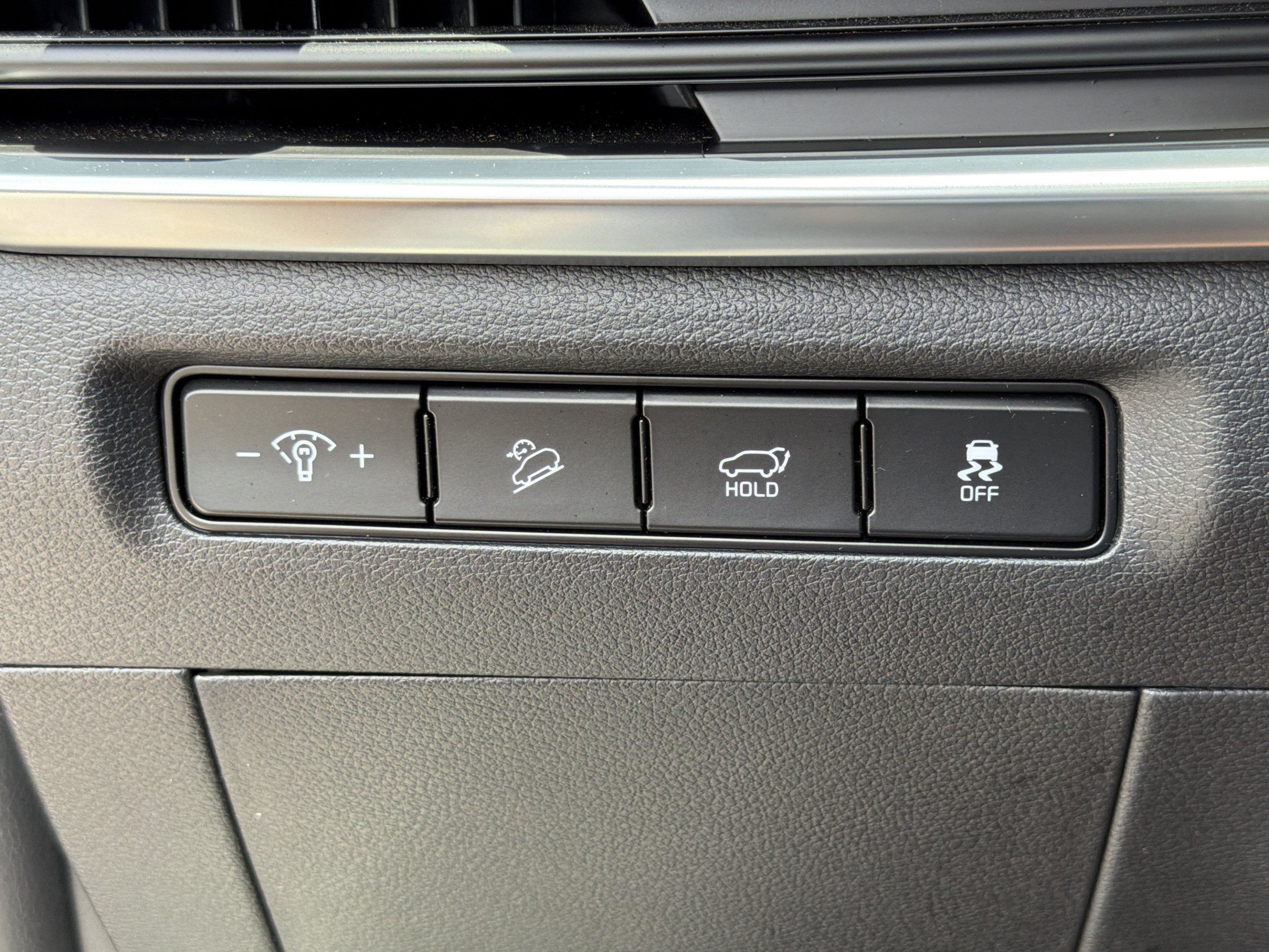 Used 2025 Kia Telluride SX w/ SX Captain's Chair Package FWD image 25