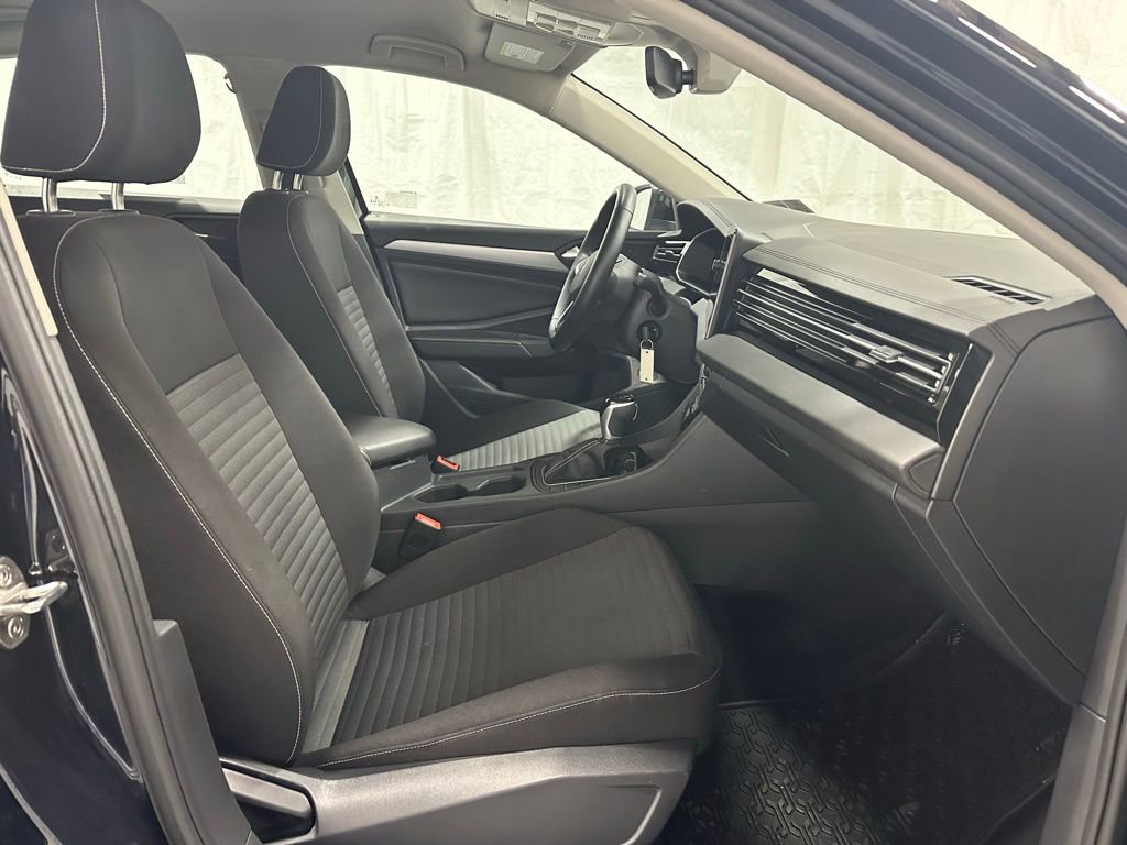 Used 2025 Volkswagen Jetta S image 56