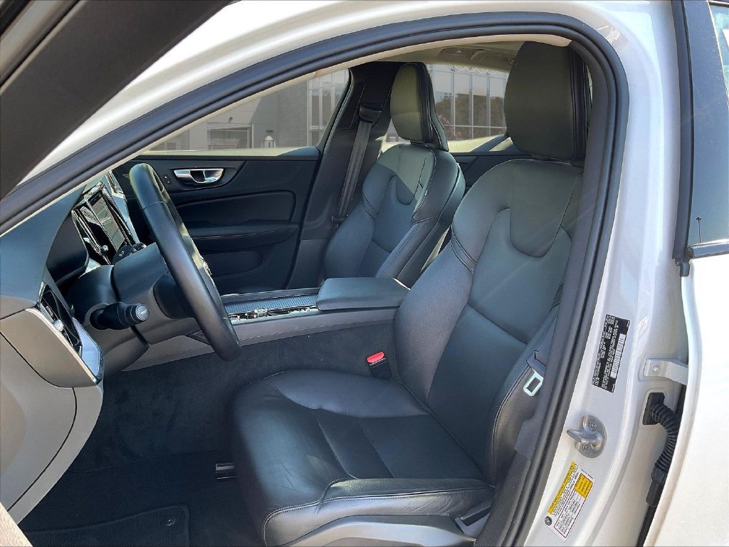 Used 2024 Volvo S60 B5 Core AWD/4WD image 23