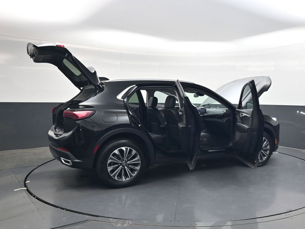 Used 2025 Buick Envision Preferred AWD/4WD image 44