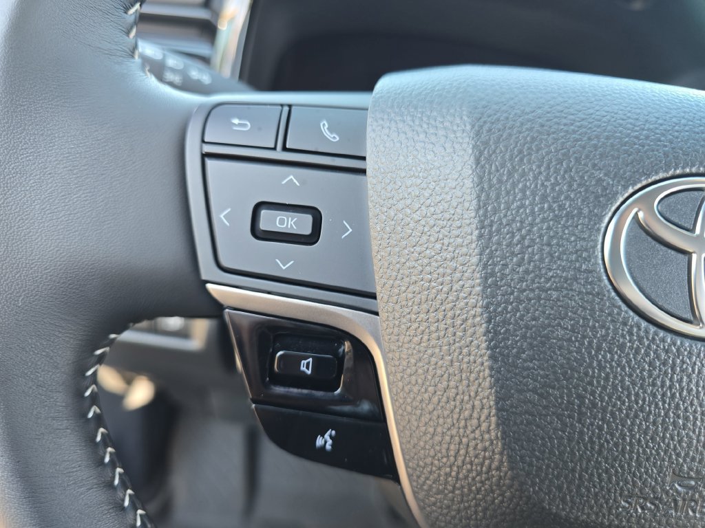 Certified 2025 Toyota Camry SE AWD/4WD image 20