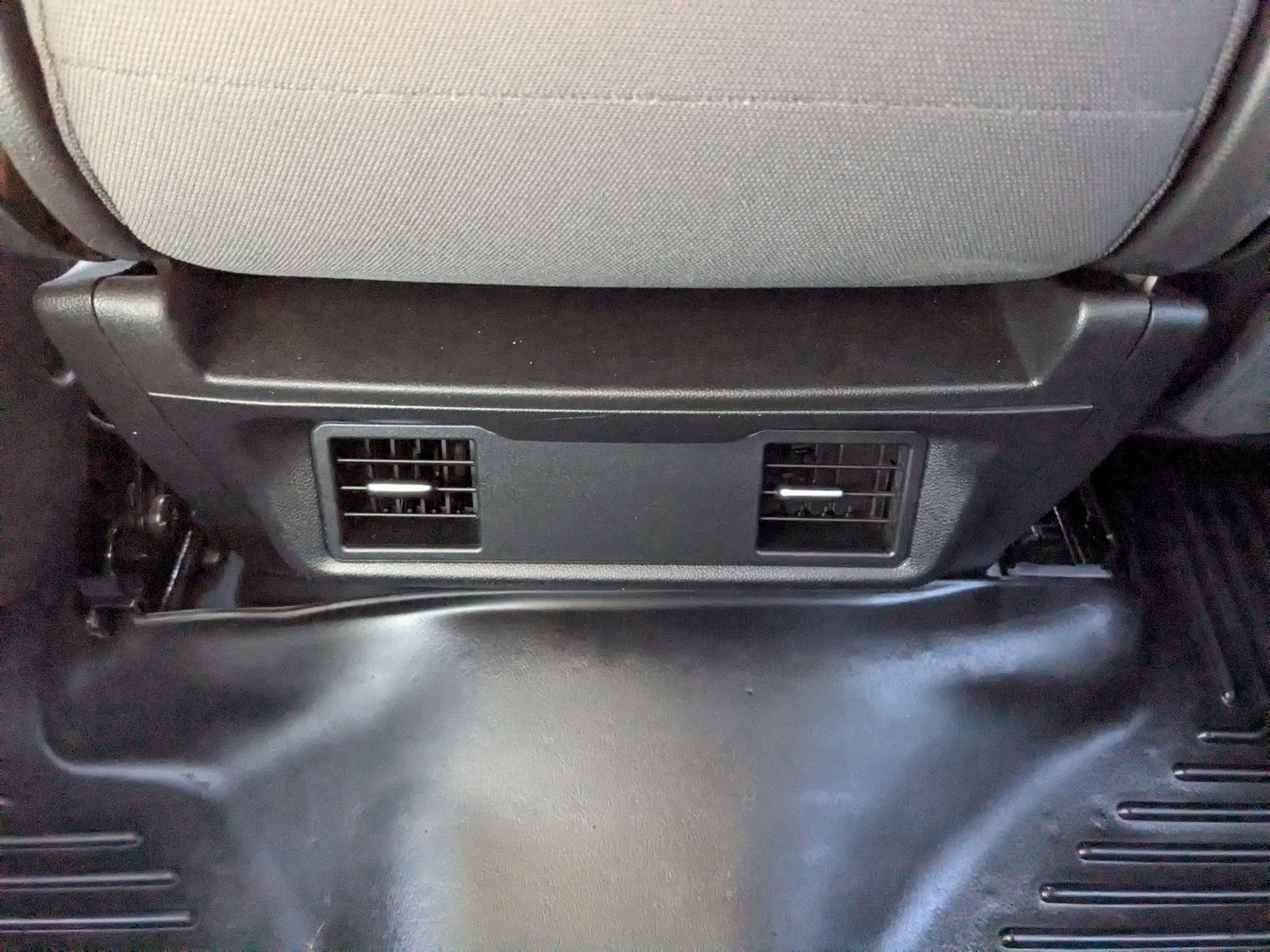 Used 2024 Chevrolet Silverado 3500 W/T image 27