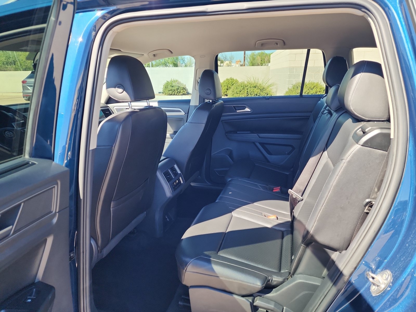Used 2018 Volkswagen Atlas SE FWD image 17