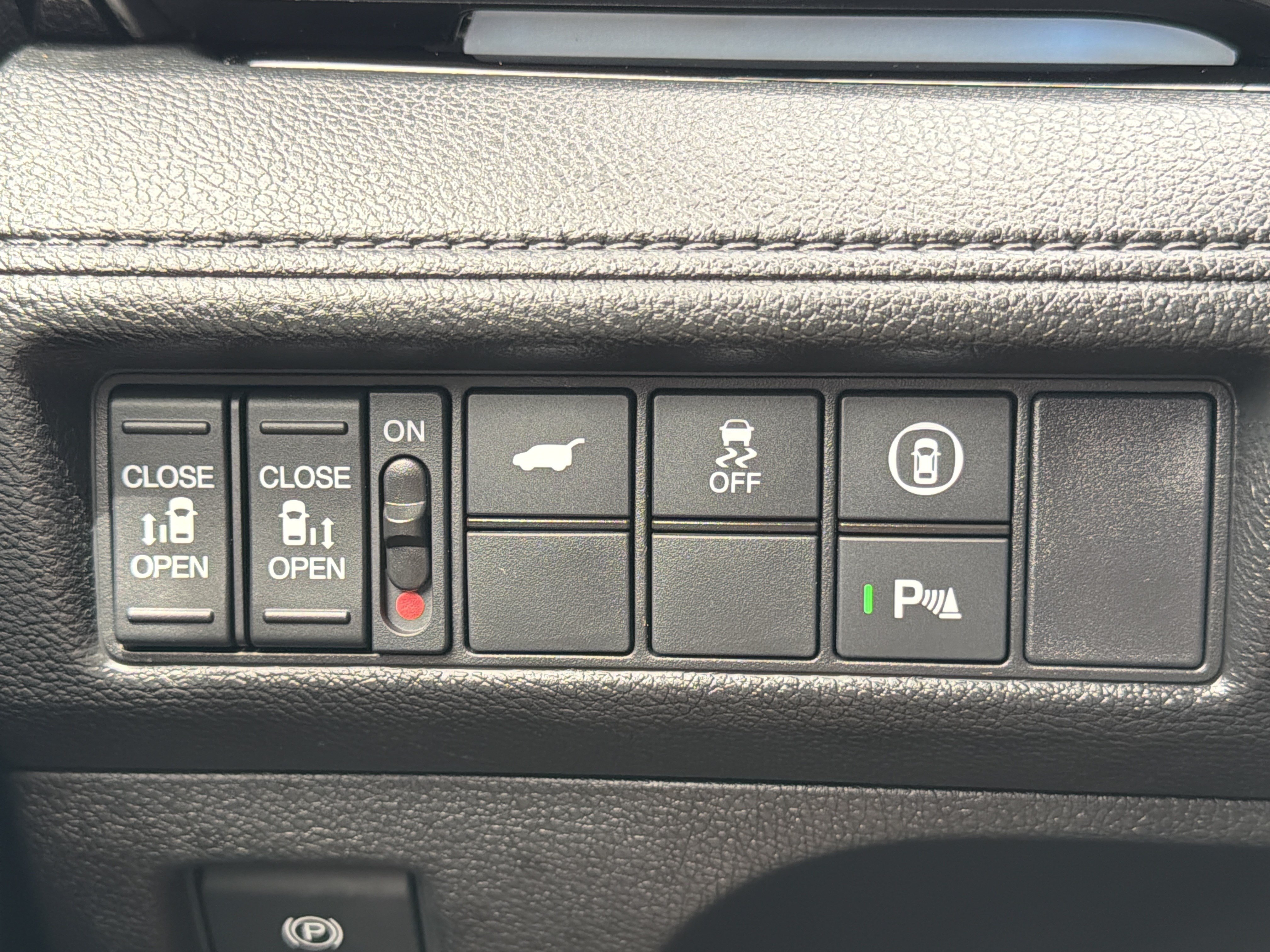 Certified 2024 Honda Odyssey Elite image 12