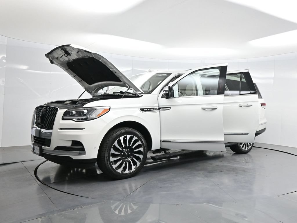 Used 2023 Lincoln Navigator L Black Label AWD/4WD image 56