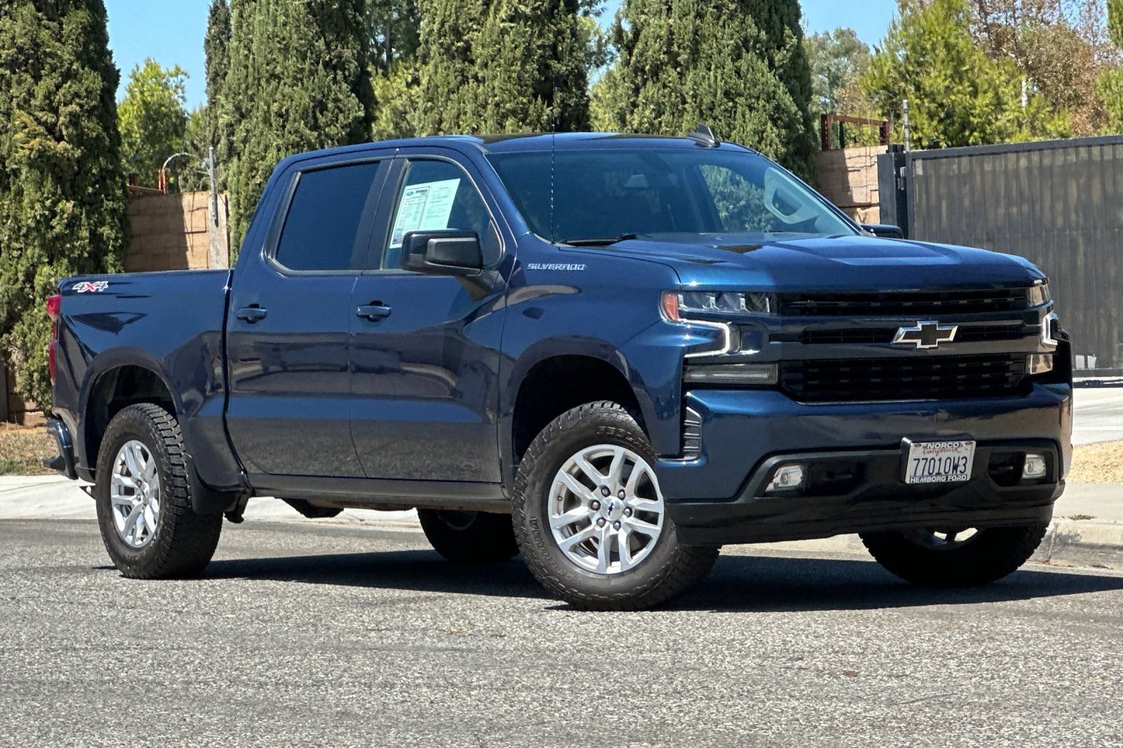 Used 2021 Chevrolet Silverado 1500 RST AWD/4WD image 2