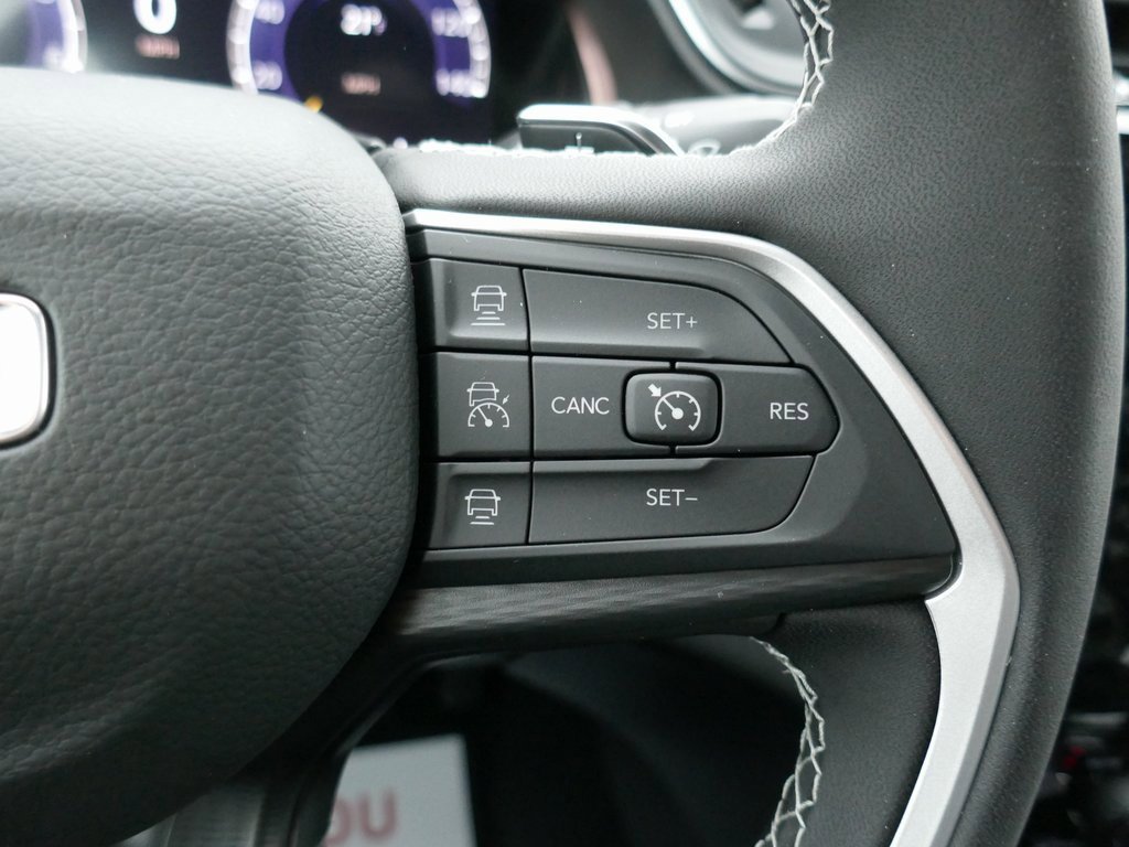 New 2025 Jeep Grand Cherokee Laredo X image 17