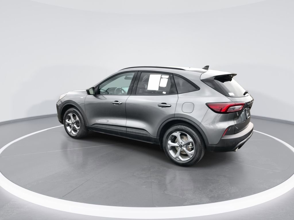 Used 2025 Ford Escape ST-Line w/ Equipment Group 301A image 6