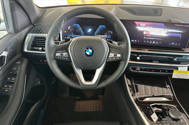 New 2026 BMW X5 xDrive50e w/ Parking Assistance Package image 13