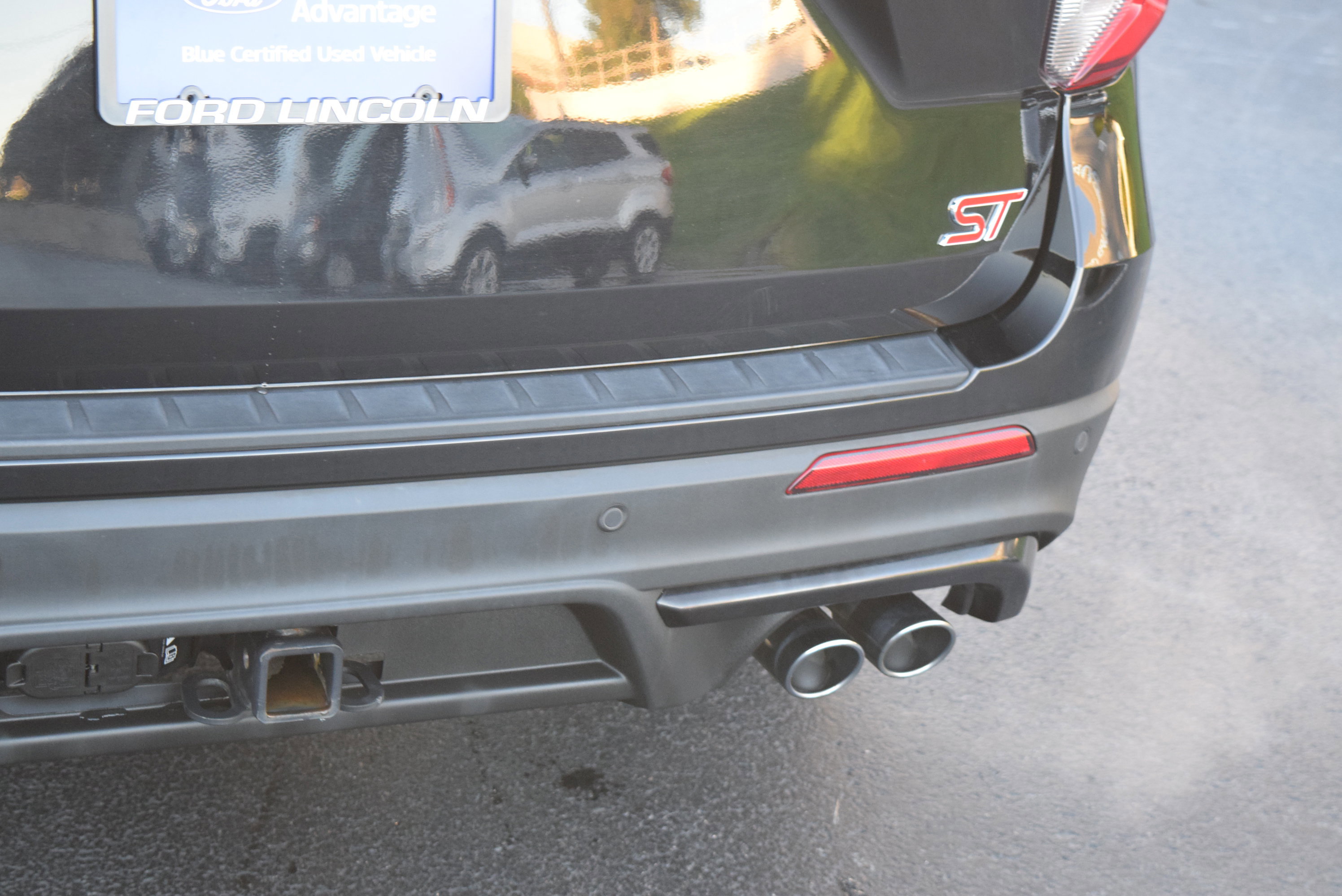 Certified 2021 Ford Explorer ST w/ Equipment Group 401A image 6