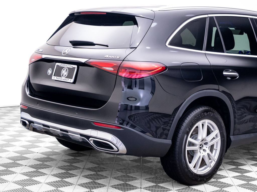 Used 2023 Mercedes-Benz GLC 300 4MATIC w/ Exclusive Trim Package image 33
