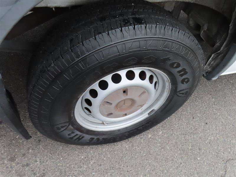 Used 2013 Mercedes-Benz Sprinter 2500 image 8