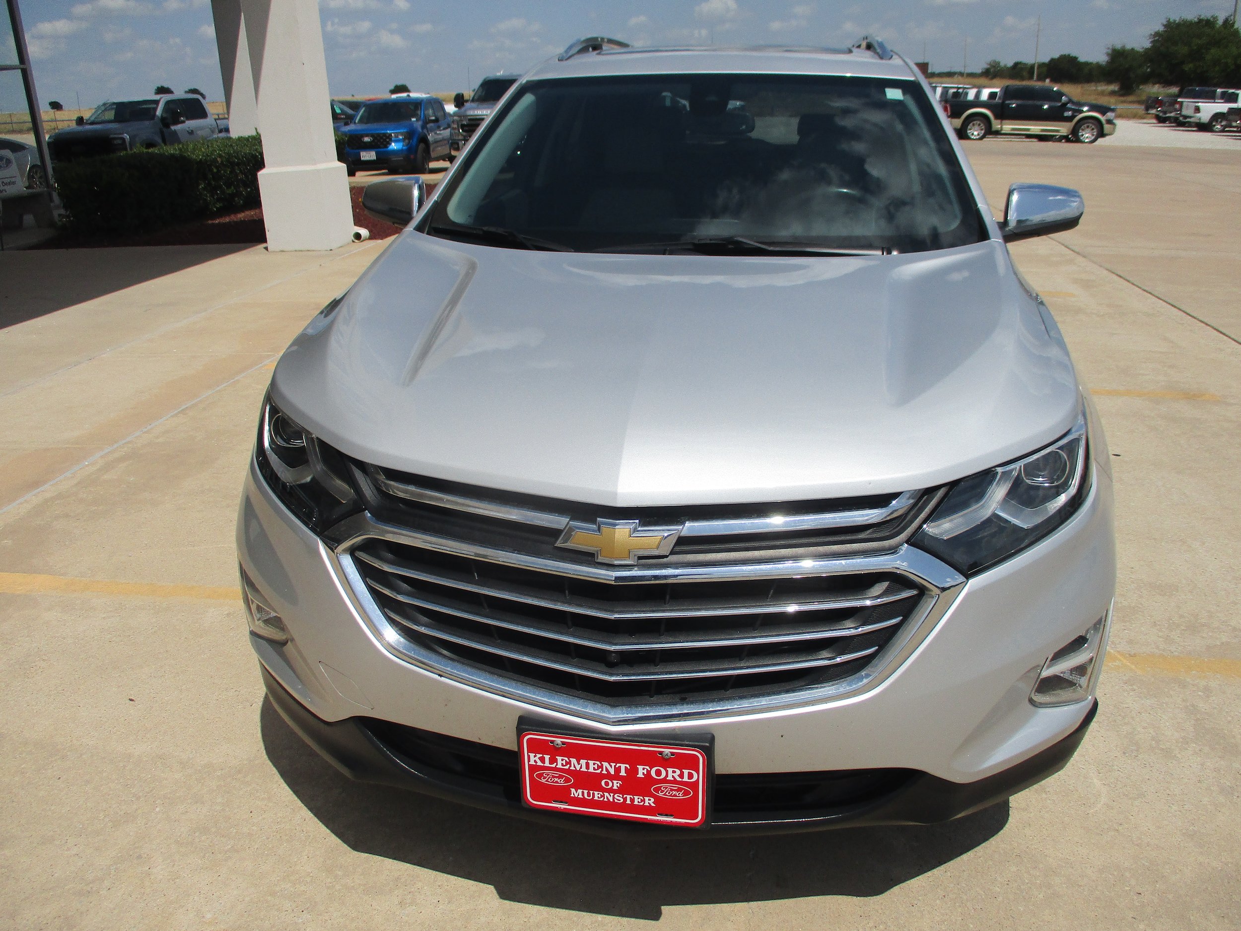 Used 2018 Chevrolet Equinox Premier FWD image 11