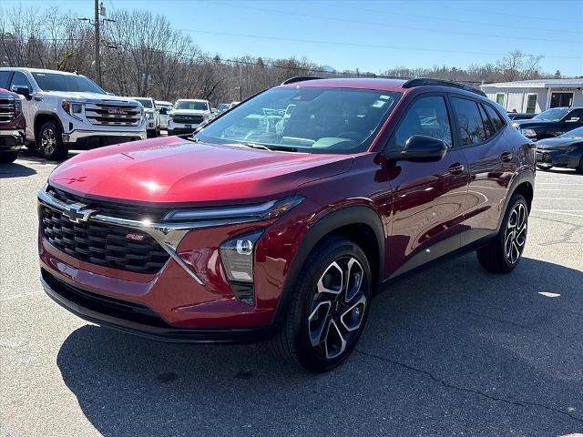 Certified 2024 Chevrolet Trax RS w/ Driver Confidence Package image 4