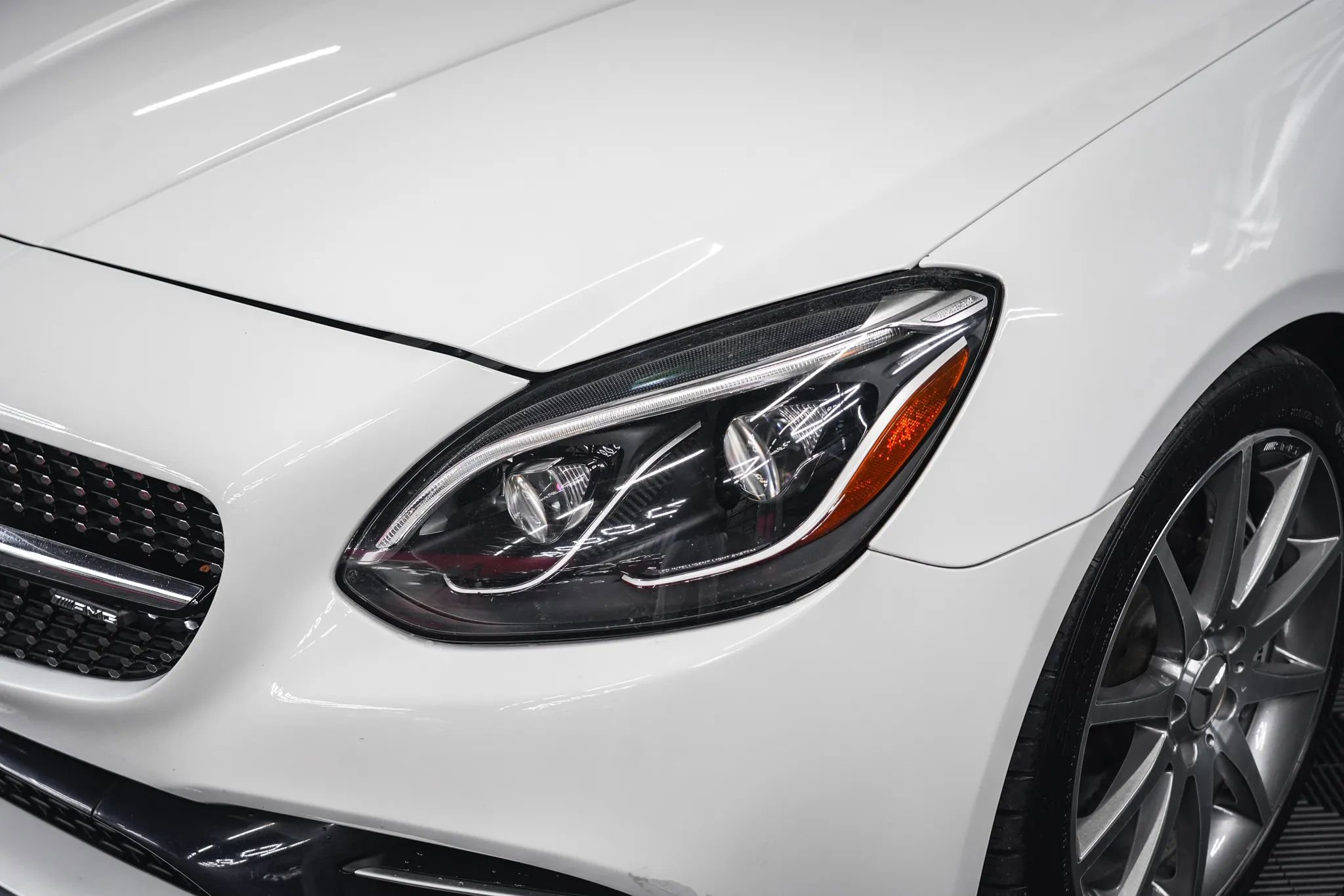 Used 2017 Mercedes-Benz SLC 43 AMG image 11