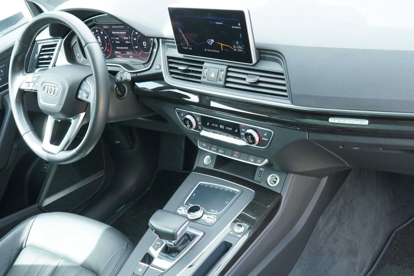 Used 2019 Audi Q5 2.0T Premium Plus w/ Premium Plus Package AWD/4WD image 26