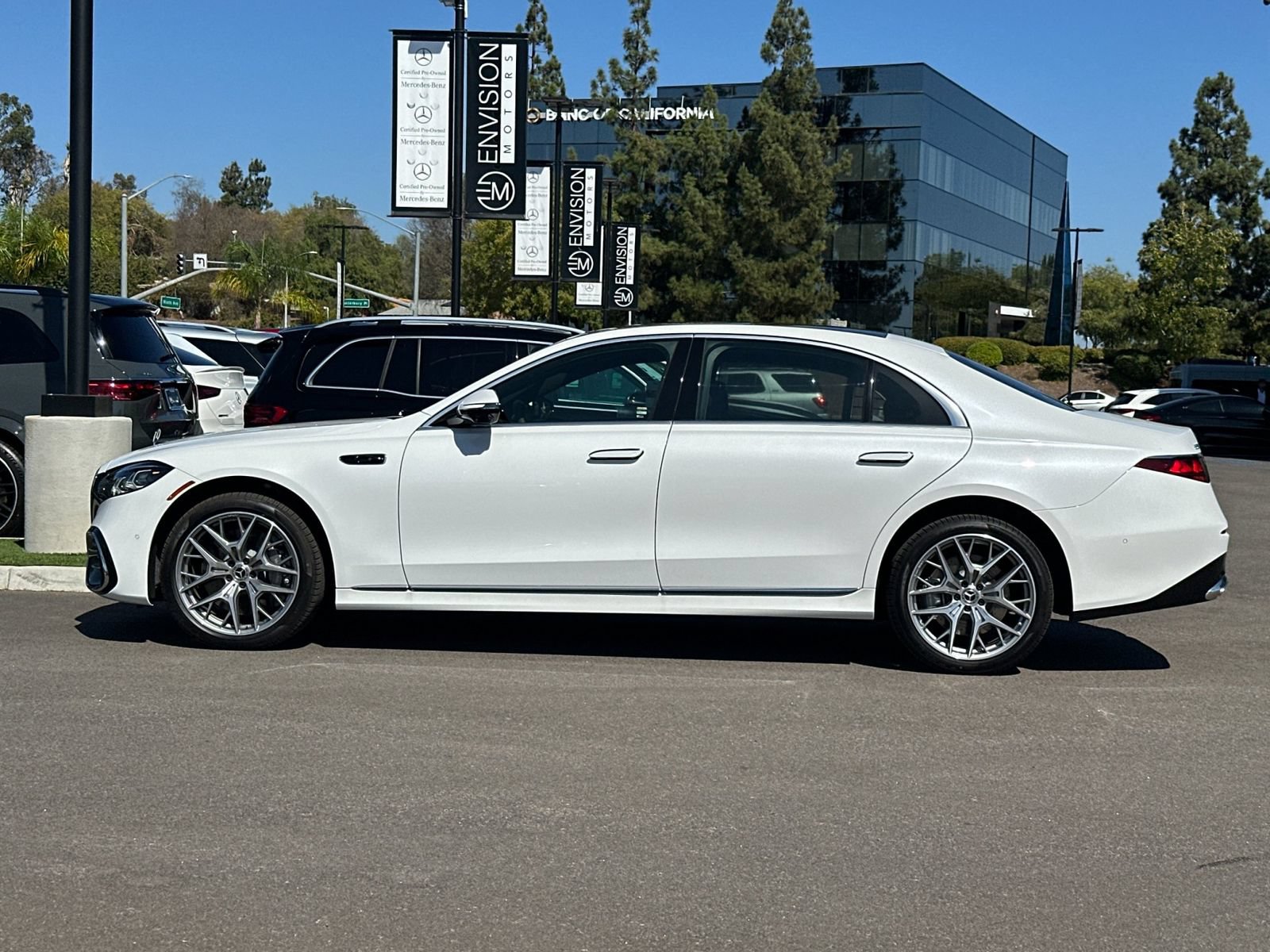 New 2027 Mercedes-Benz S 580 4MATIC Sedan image 6